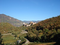 Blick auf das heute als Weingut genutzte Castel Firmian bei Mezzacorona.