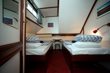Eine 2-Bett-Kabine an Bord der MS Sarah.