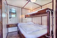 Eine 3-Bett-Kabine über Deck auf der San Snova.