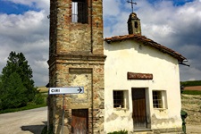 Eine kleine, unweit von Ciri gelegene Kapelle.