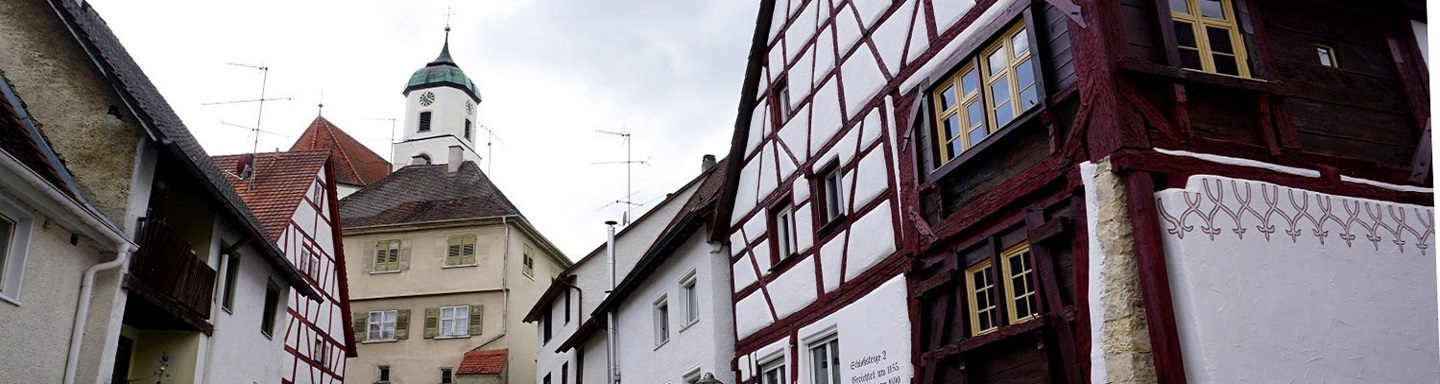 Alte Fackwerkhäuser an der Schlosssteige in Scheer