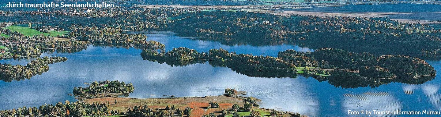 Luftbild der Seenlandschaft mit umliegender Flora der Radreise von München zum Bodensee