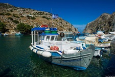 Boote in einem Hafen der Südlichen Griechischen Ägäis.