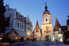 Abendstimmung am Steinertor in Krems.