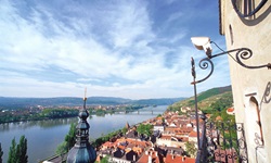 Schöner Blick über Krems und die Donau.