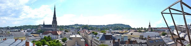 Die Skyline von Linz mit dem Mariendom.