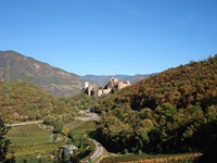 Blick auf das heute als Weingut genutzte Castel Firmian bei Mezzacorona.