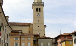 Blick auf die Piazza XXIV Maggio in Cormòns