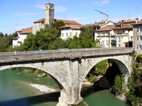 Blick auf die Teufelsbrücke in Cividale