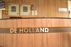 Detailbild mit der Aufschrift "DE HOLLAND"