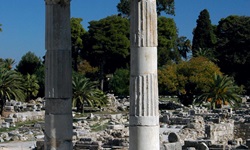 Blick auf das ehemalige Gymnasion der Insel Kos in der Griechischen Ägäis - eine Halle, in der Athleten trainiert wurden