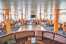 Im Salon der MS Arlene II.