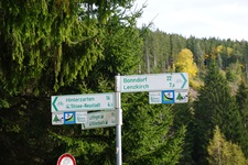 Wegweiser am Bähnle Radweg im Schwarzwald