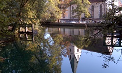 Blick zum Blautopf in Blaubeuren