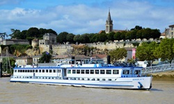 Die MS Bordeaux bei Bourg-sur-Gironde.