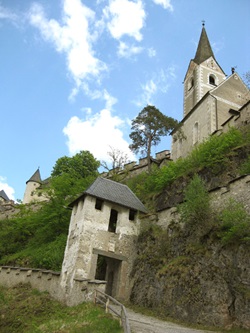 Steiler Aufgang zur Burg Hochosterwitz