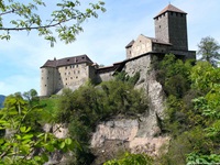 Das eindrucksvolle Schloss Tirol war lange Zeit der Stammsitz der Grafen von Tirol.