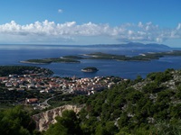 Blick über die kroatische Insel Hvar in Süddalmatien