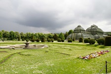 Der Tiergarten in den weitläufigen Gartenanlagen des Wiener Schlosses Schönbrunn.