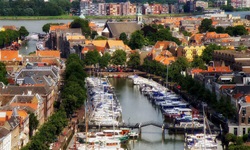 Schöner Blick auf Dordrecht, die älteste Stadt der Niederlande.