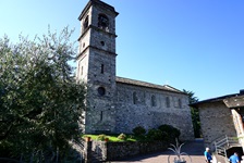 Das Kloster Abbazia di Piona in Colico am Comer See.