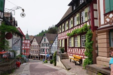 Der von Fachwerkhäusern geprägte Ortskern von Schiltach.