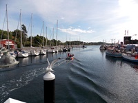 Ein Boot verlässte den Hafen von Eckernförde