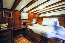Blick in eine Doppelkabine auf dem Deluxeschiff Erato