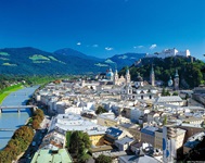Wunderschöner Panoramablick über Salzburg und die Salzach.