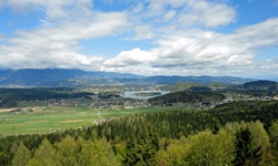 Panoramablick zum Faaker See in Kärnten