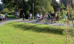 Eine Gruppe Radfahrer in Flandern.