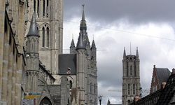 Detailaufnahme der Nikolaskirche in Gent.