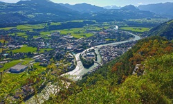 Blick nach Hallein und zu den Alpen