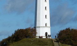 Blick auf den Leuchtturm auf der Insel Hiddensee