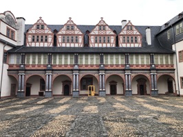 Blick in den Innenhof des Schlosses Weilburg an der Lahn