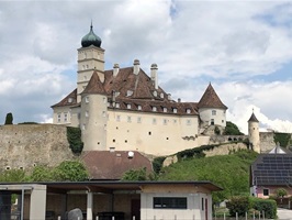 Blick auf das Schloss Schönbühel in der Nähe von Melk