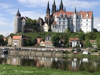 Blick über die Elbe zur Albrechtsburg in Meißen