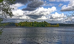 Die im Starnberger See gelegene Roseninsel.