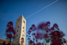 Der Turm der Kirche St. Marija Velika in Rab Stadt auf der Insel Rab.