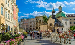 Blick auf die Innenstadt, nur mit Pferdekutschen, von Krakau