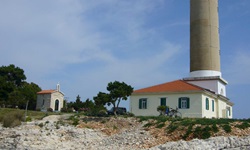 Der Leuchtturm auf der Insel Dugi Otok, der "Langen Insel" von Kroatien in der Kvarner Bucht