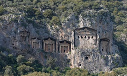 Felsengräber an der Lykischen Küste in der Türkei