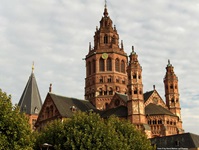 Der Hohe Dom St. Martin zu Mainz.