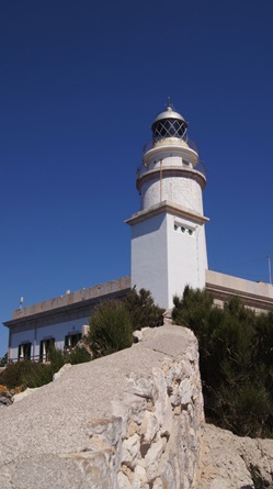 Detailbild des Leuchtturms am Cap de Formentor, dem nördlichten Punkt von Mallorca