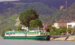 Die MS Andante unterwegs auf dem Rhein.