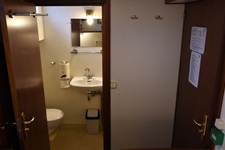 Jede Kabine an Bord der MS Flora verfügt über ein angeschlossenes Badezimmer.