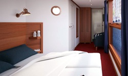 Blick zum Badezimmer einer neuen Doppelkabine der Fluvius