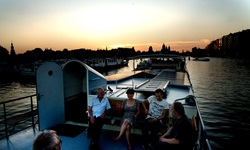 Abendstimmung an Deck der MS Gandalf.