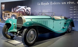 Ein Oldtimer im Automobil-Museum von Mulhouse.