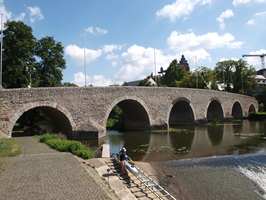 Blick auf die alte Lahnbrücke in Wetzlar